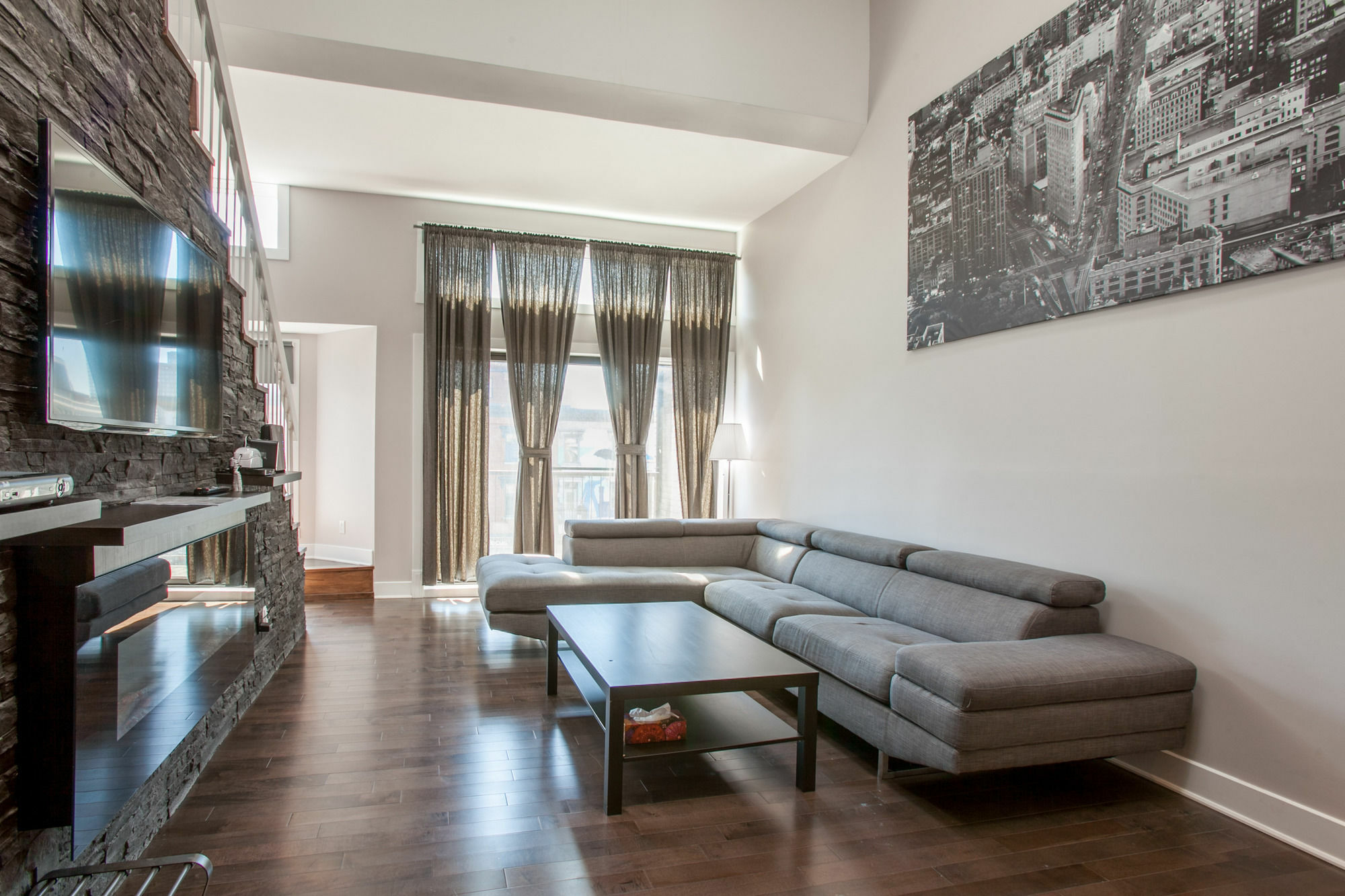 Lmvr - The Sherbrooke Montreal Exterior photo
