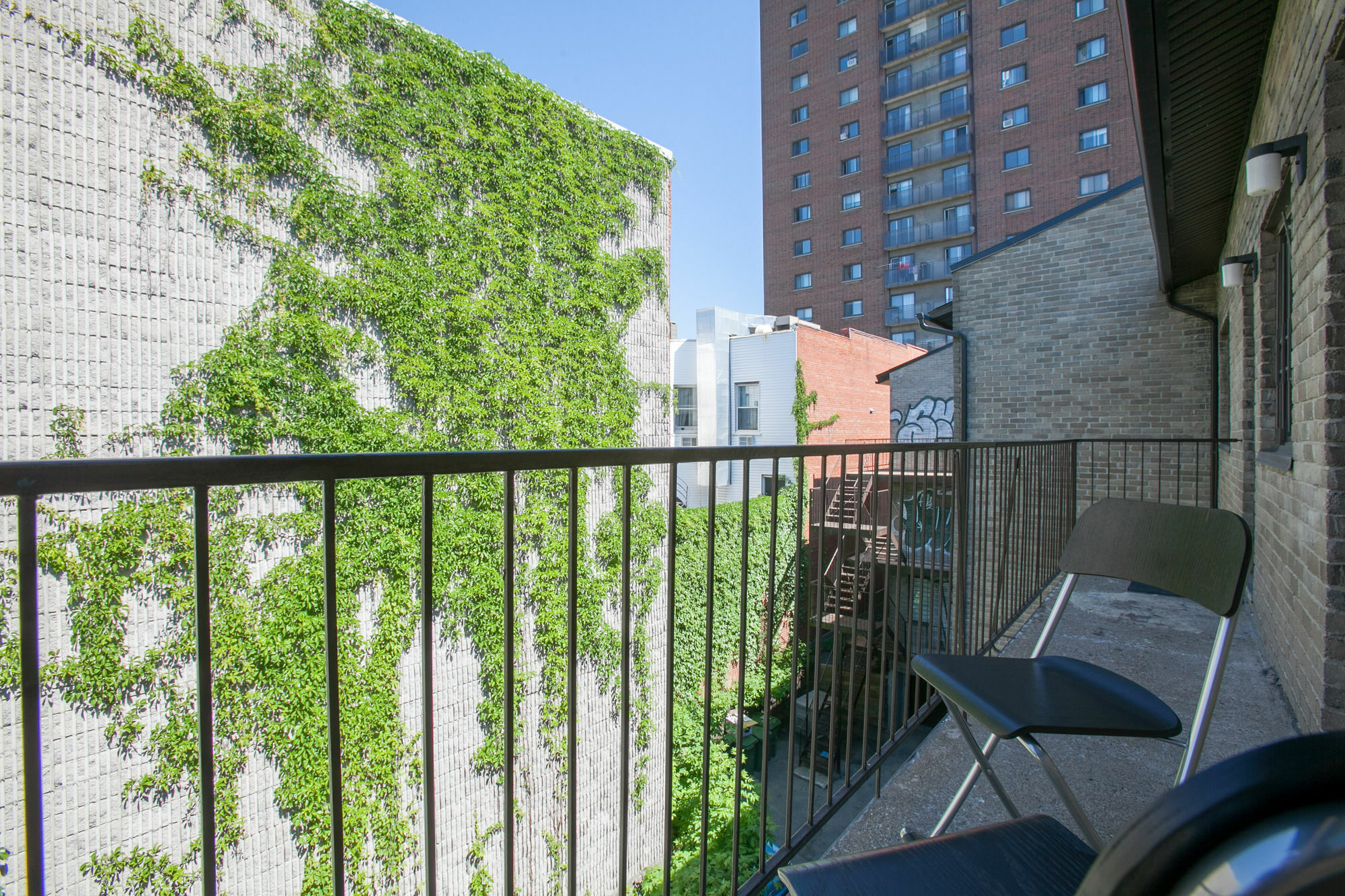 Lmvr - The Sherbrooke Montreal Exterior photo